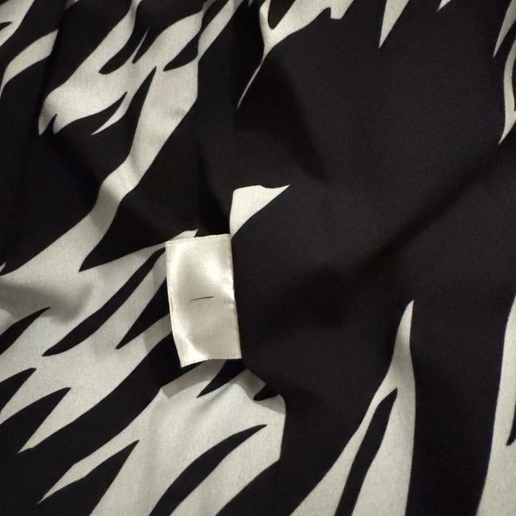 SAKS POTTS FOXY LIMITED EDITION NWT SZ 1 - Picture 9 of 9